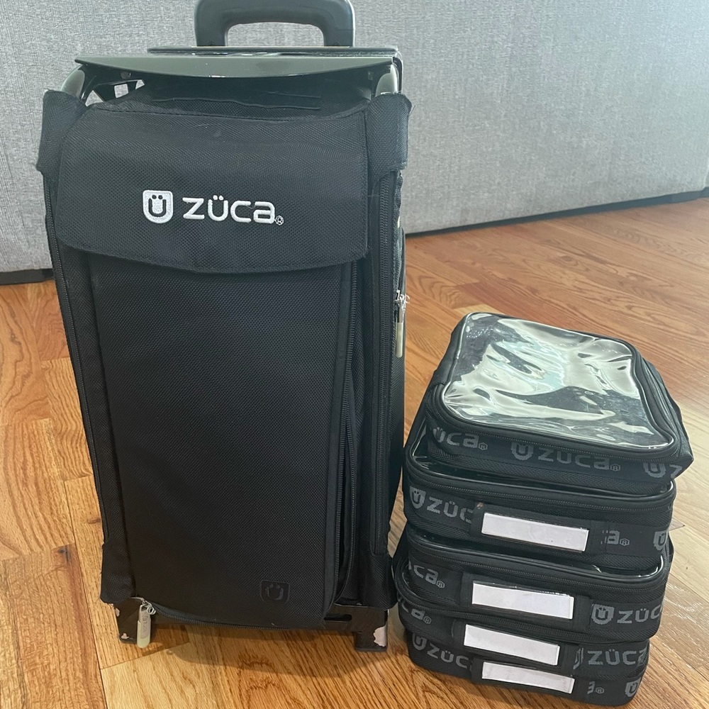Zuca pro artist roller bag with  5 pouches and bag protector